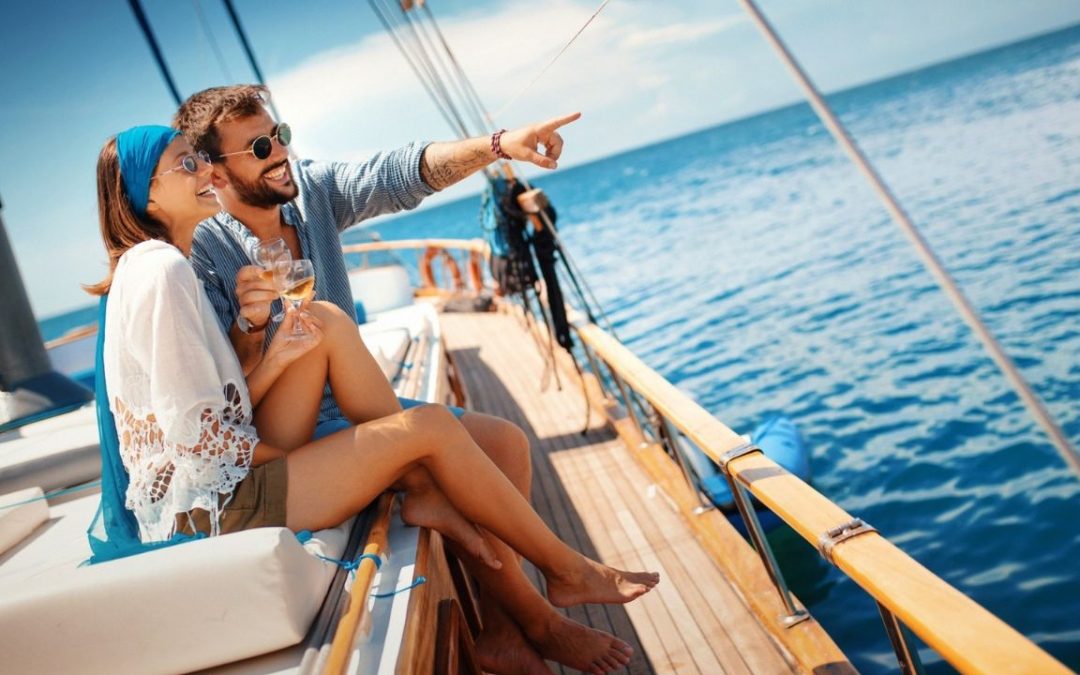 Escapada con Velada Romántica en Velero