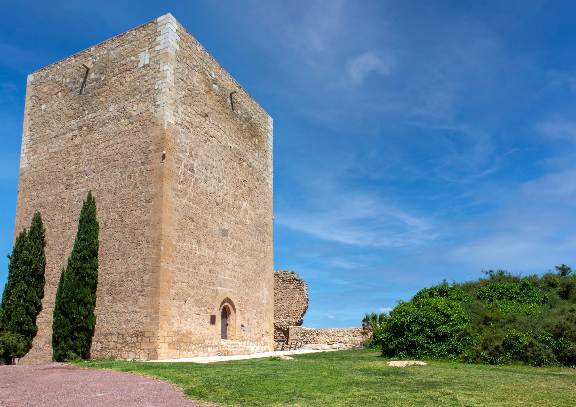 Visitas Guiadas + Alojamiento al Patrimonio Histórico en Cartagena